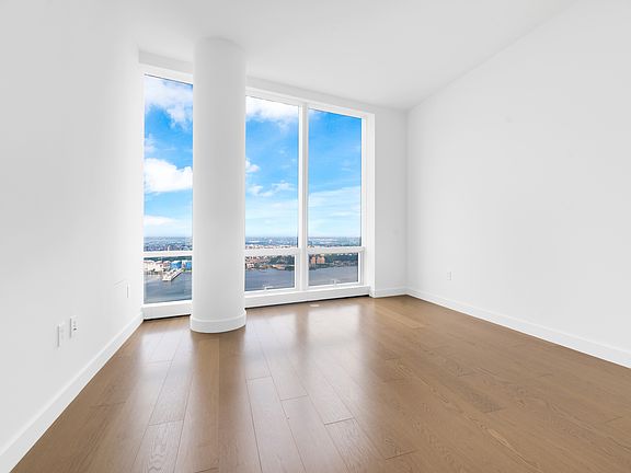 3rd image of 15 Hudson Yards #77C