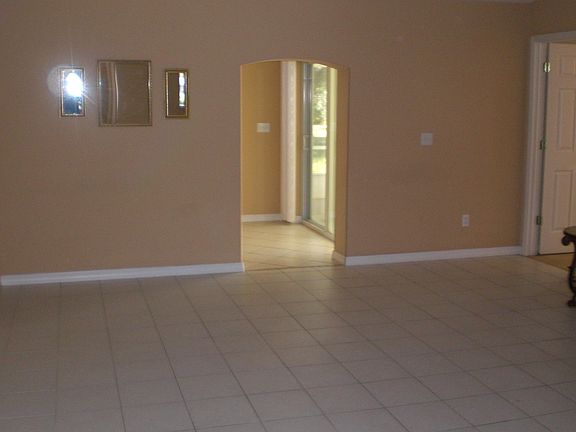 4th image of 40 Prattwood Ln
