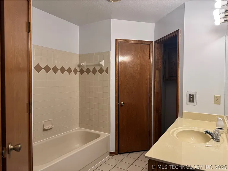 451 W 113th St S — Photo 11