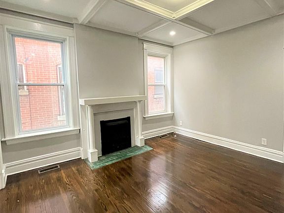 3rd image of 6178 Waterman Blvd #1F