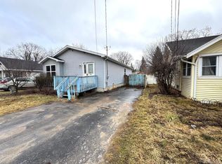 3191 Brown St, Flint, MI 48532