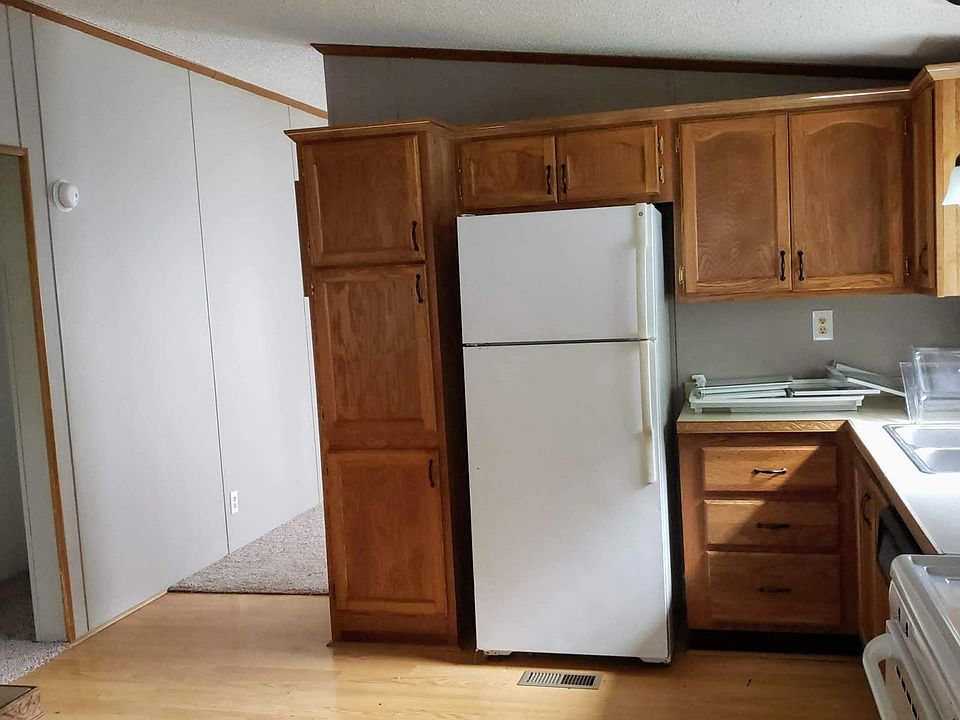 1st image of 5235 Rhine Dr