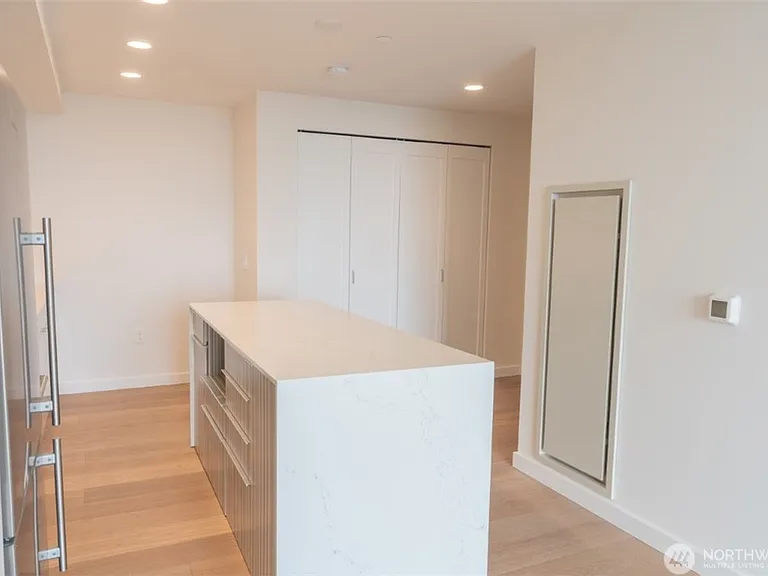 450 S Main St #1605 — Photo 3
