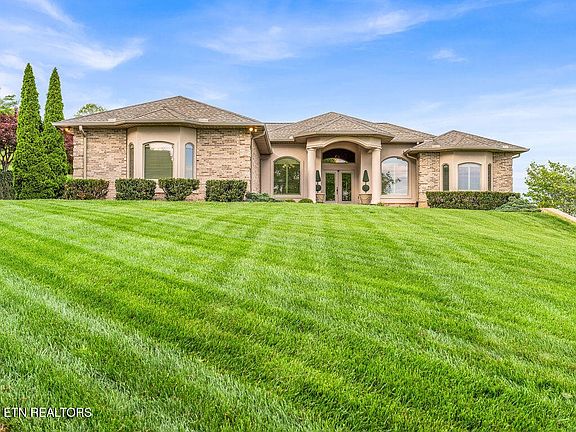 4th image of 1448 Hirst Cir