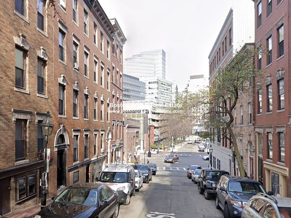 5 Grove St. Boston - Beacon Hill Building Photo 2