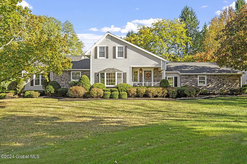 2nd image of 864 Meadowdale Road
