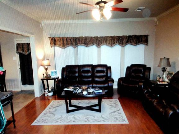 4th image of 22712 Greencliff Dr