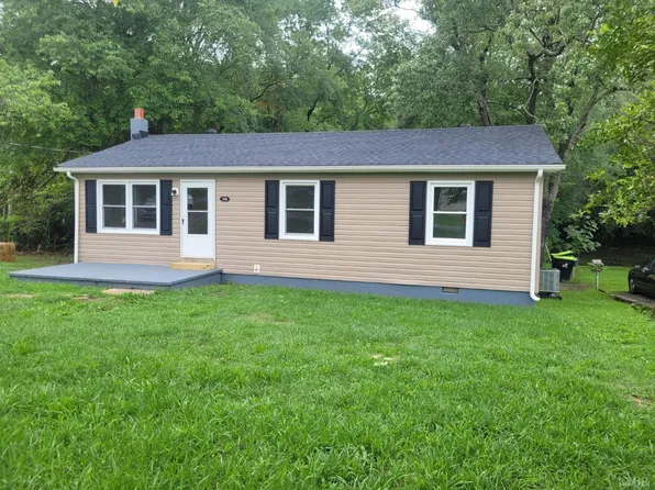 330 Morris Ave, Appomattox, VA 24522