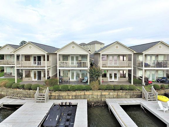 3rd image of 188 Villa Pointe Blvd APT D