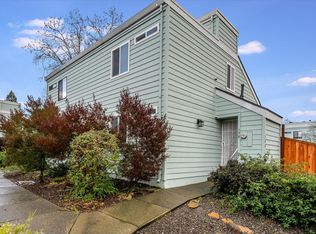 198 Courtyards E, Windsor, CA 95492