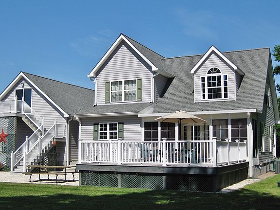 Deck facing Henry's Creek