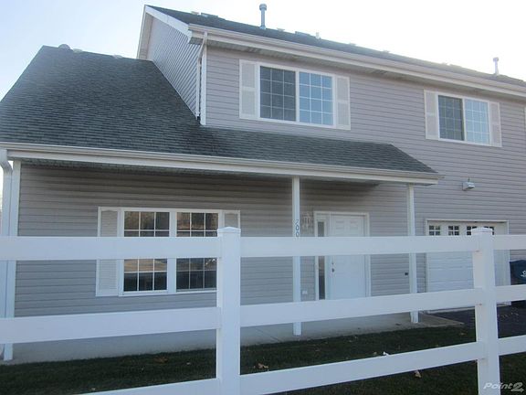3rd image of 700 Shady Acres Ln