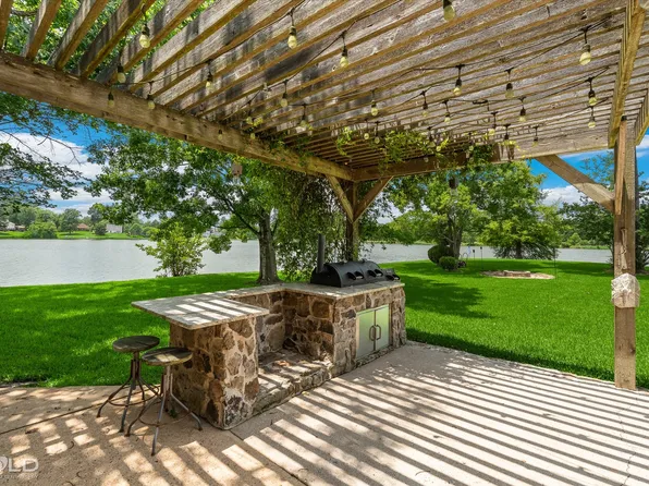 3600 Crestview Cir, Shreveport, LA 71119