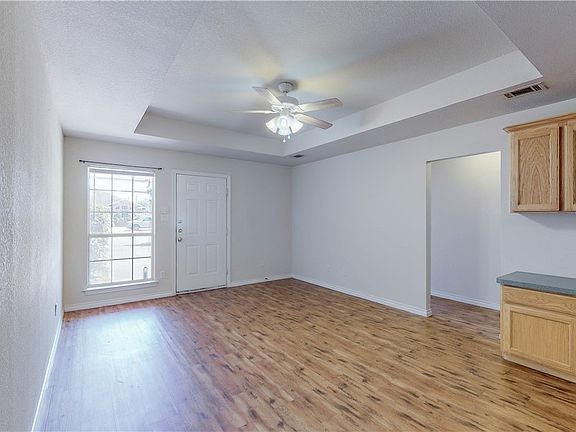 3rd image of 1005 Crepe Myrtle Ct