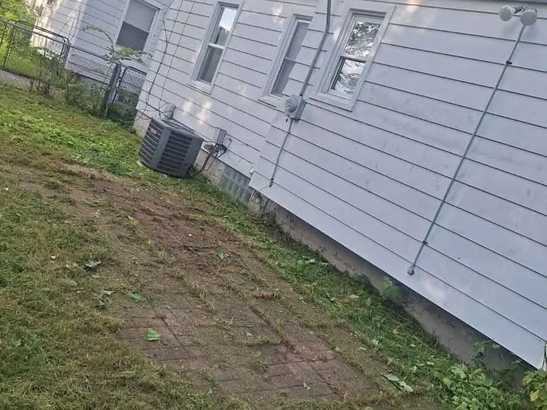 5156 Niagara St — Photo 10