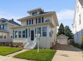 107 5th St, Fond Du Lac, WI 54935