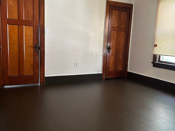 5th image of 2668 N 40th St