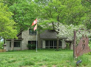 907 S Main St, Independence, MO 64050