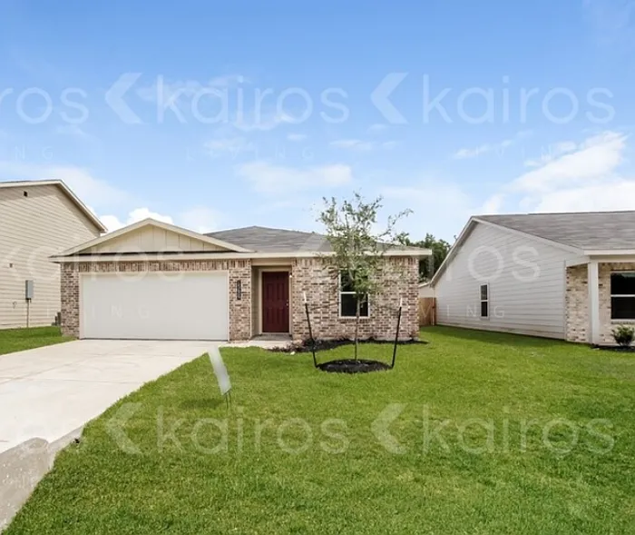 4 bed, 2.0 bath, 1400 sqft, $1,575 — Photo 1
