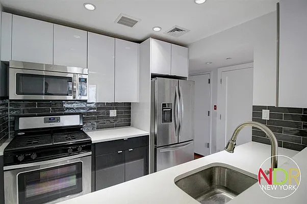 Rented by Next Door Realty NYC | media 21