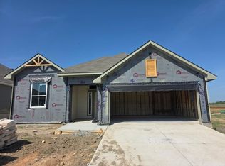 1492 Lake Ridge Dr, Brenham, TX 77833