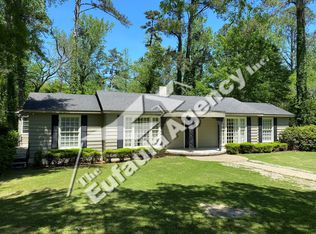1394 Country Club Rd, Eufaula, AL 36027