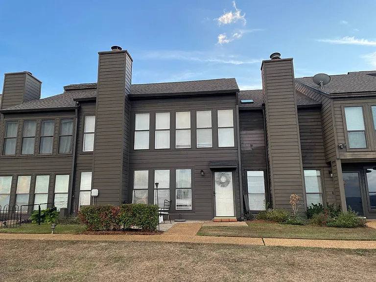 11 Lake Barnett Dr — Photo 2