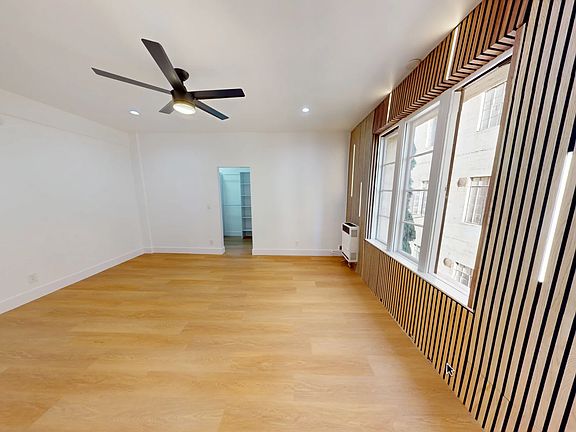 5th image of 525 S Gramercy Pl APT 324
