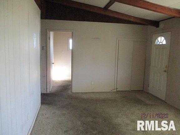 4th image of 2171 McMasters Ave