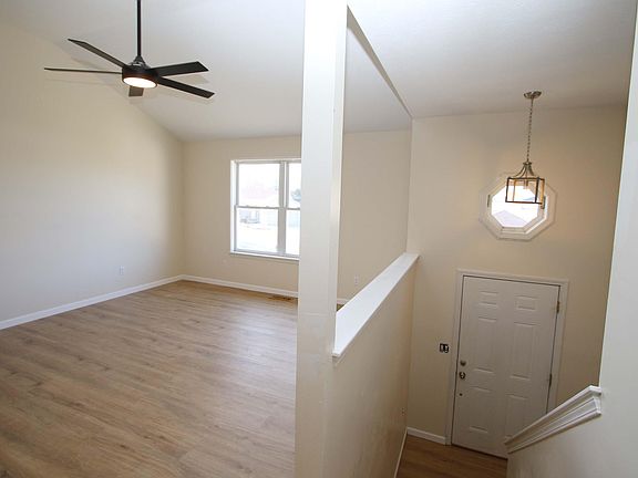 5th image of 211 Lindsey Ct