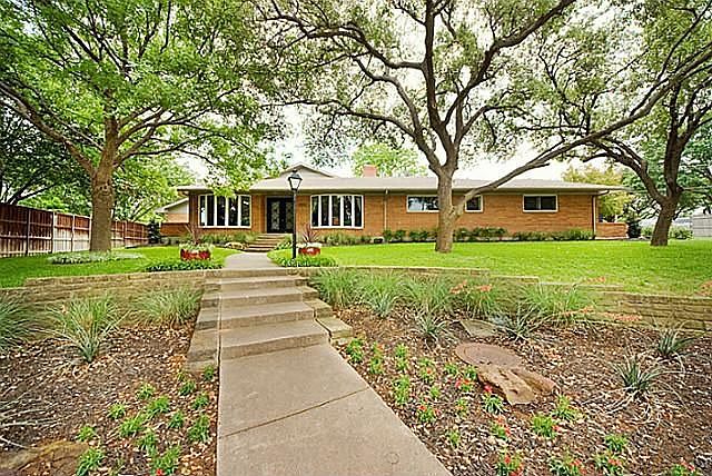 1st image of 6826 Meadow Lake Cir
