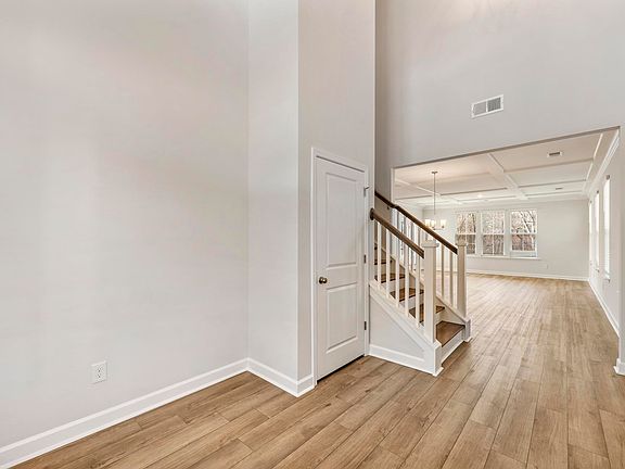 4th image of 1062 Paula Parris Rd #39