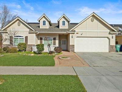 332 E Stanley Ave, Reedley, CA, 93654