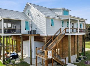 2422 Hauber Ln, Diamondhead, MS 39525