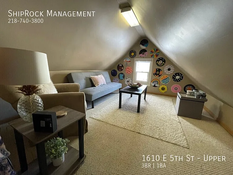 1610 E 5th St #UPPER — Photo 8