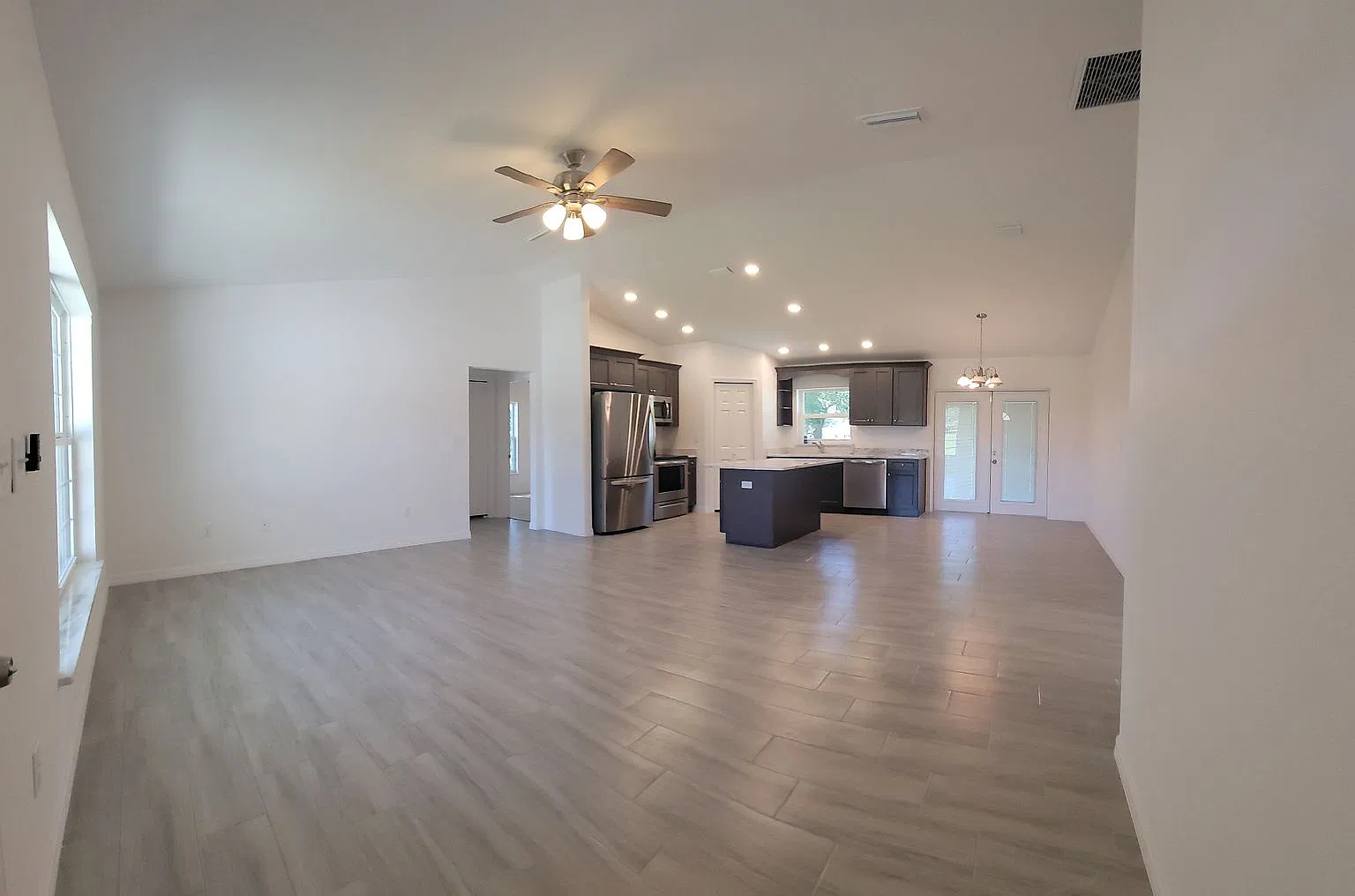 3/2 Rental Home In SE Ocala — Photo 2