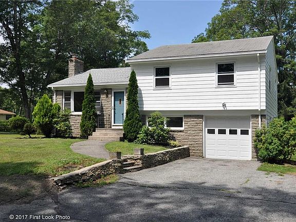 2nd image of 15 Carol Ann Ave