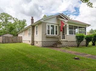 607 E Meridian St, Marion, IL 62959