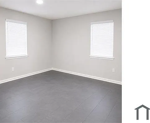 2900 Flora Ave — Photo 8