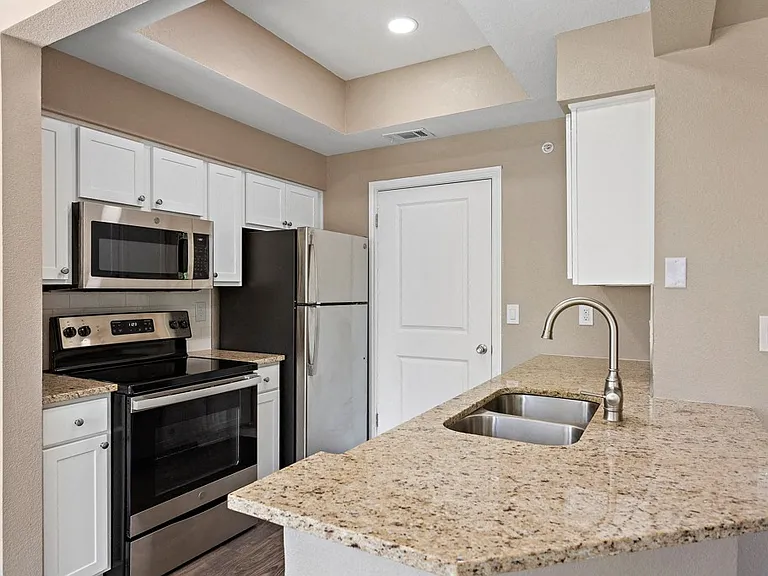 Spacious, Well Lit Kitchens