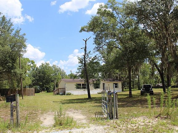 3rd image of 112 Juniper Dr