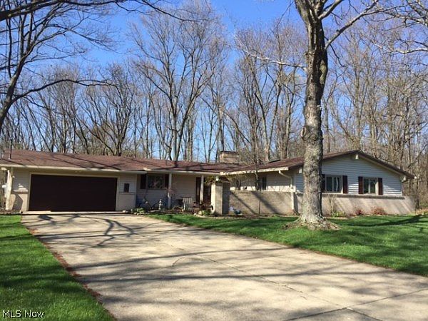 1st image of 8627 Forest Hills Dr NE
