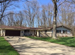 8627 Forest Hills Dr NE, Warren, OH
