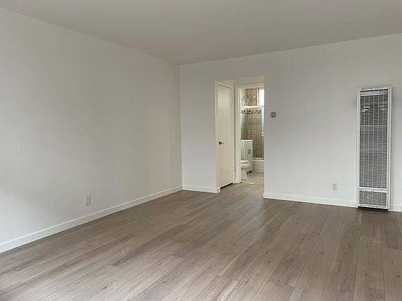 3rd image of 704 Olive Ave #3