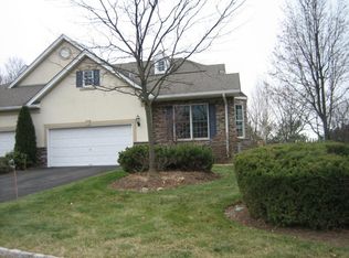 16 Dickerson Ct, Chester, NJ 07930