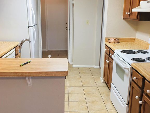 5th image of 12114 Vista Nogal St