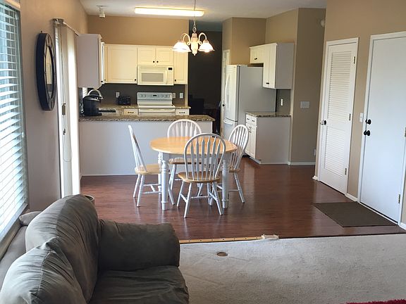 5th image of 1703 Southview Dr