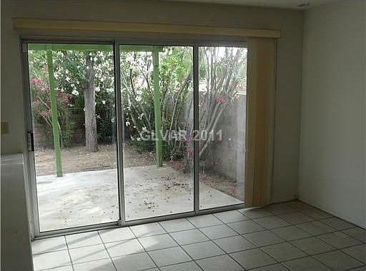 4th image of 6946 Quarry Dr