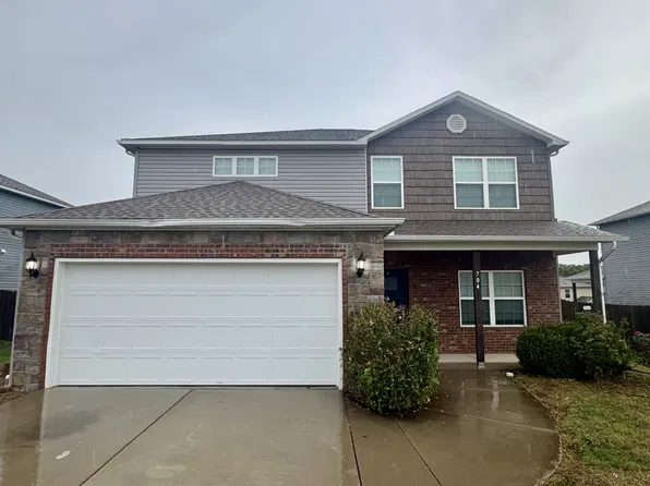 704 SW Loudon Dr, Bentonville, AR 72712
