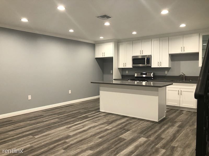 1st image of 8608 1/2 Collett Ave
